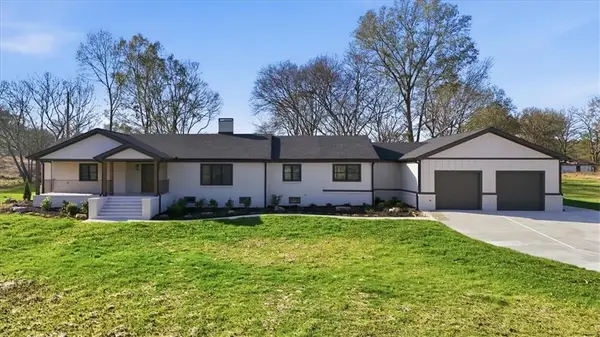 32 Church Street, Taylorsville, GA 30178