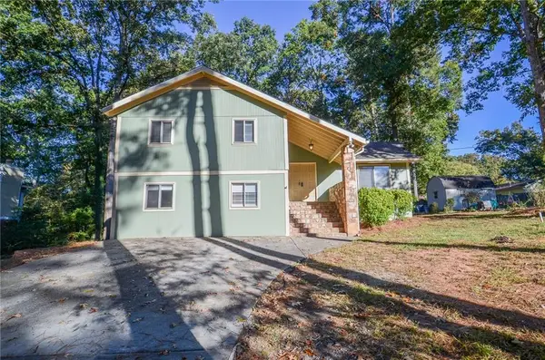 3173 Falconhurst Drive Sw, Lilburn, GA 30047