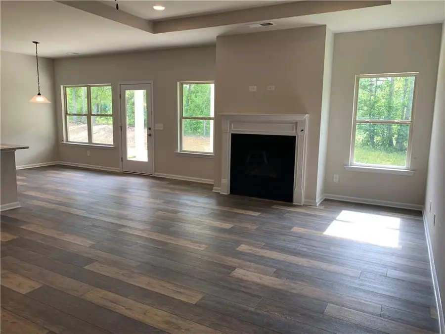 311 Benstone Ddr Ne, Calhoun, GA 30701 - Image #2