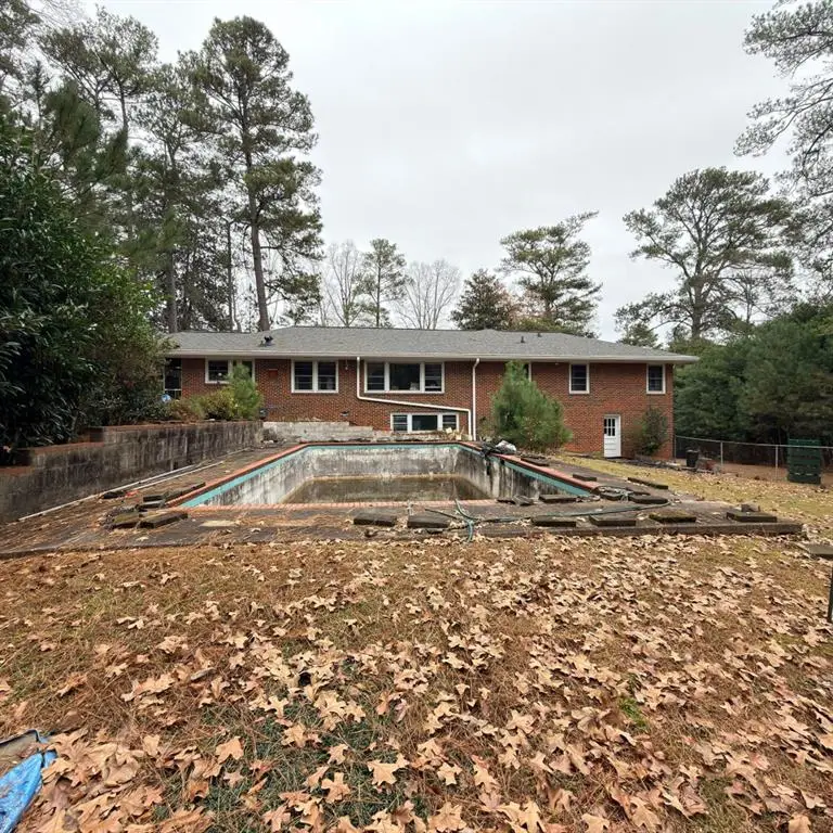 4950 Long Island Drive Nw, Atlanta, GA 30327 - Image #3