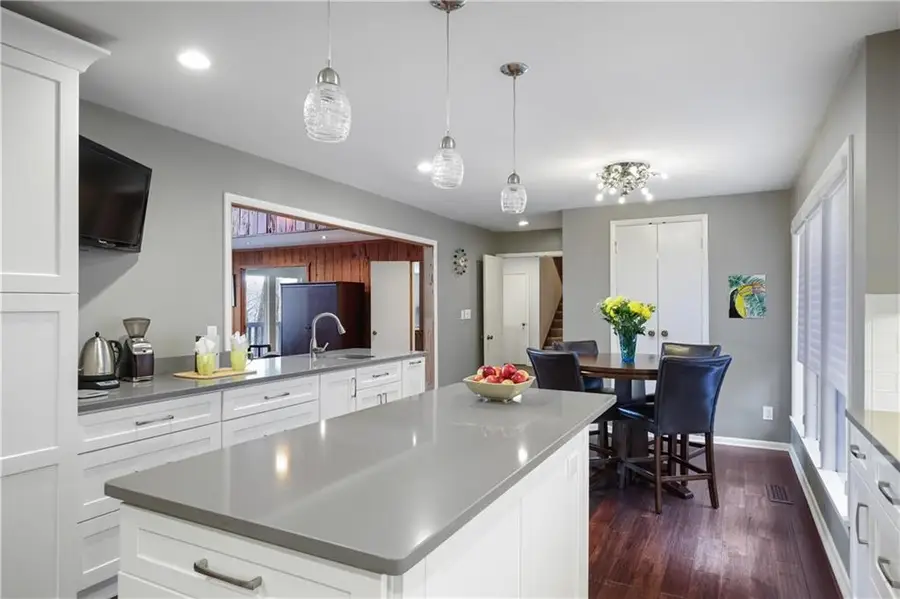 180 River Court Parkway, Sandy Springs, GA 30328 - Image #2