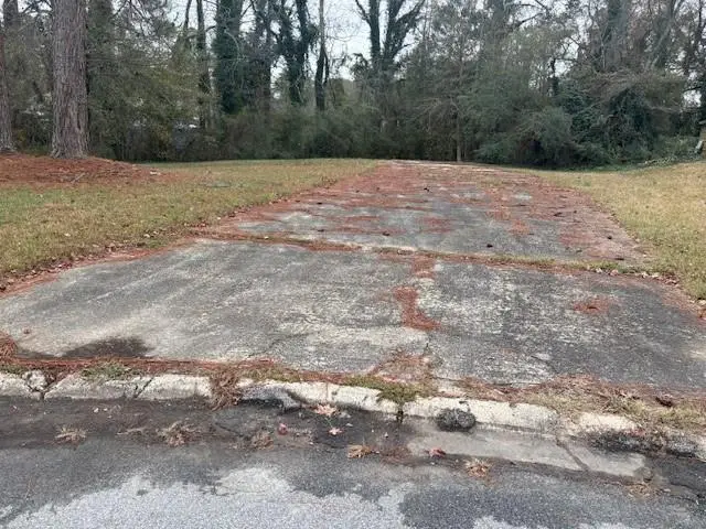 370 Taylor Court, Riverdale, GA 30274 - Image #1