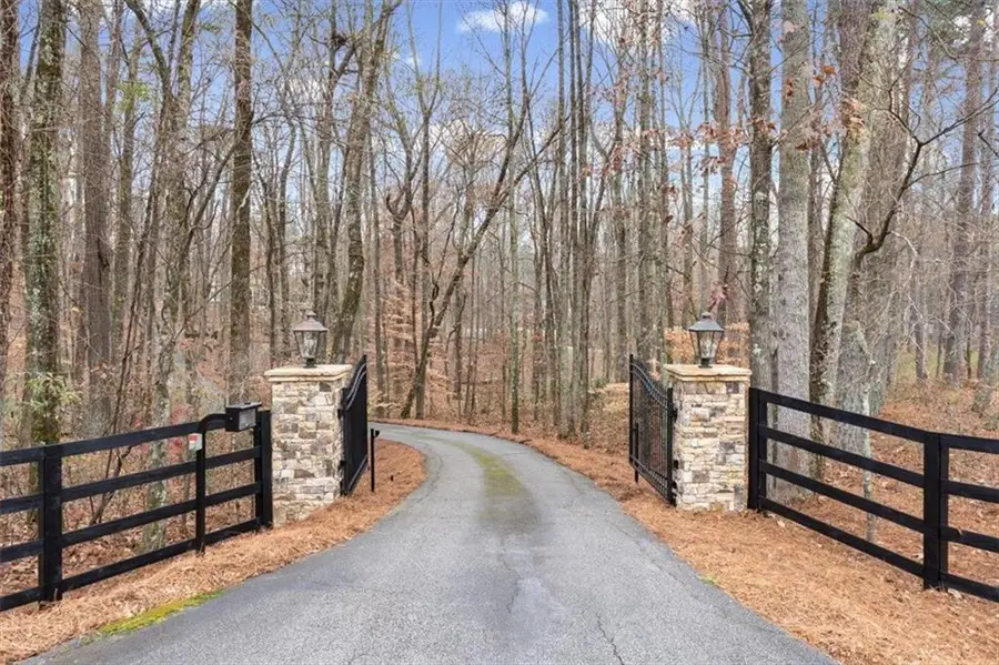 1885 Pitner Road Nw, Acworth, GA 30101 - Image #3