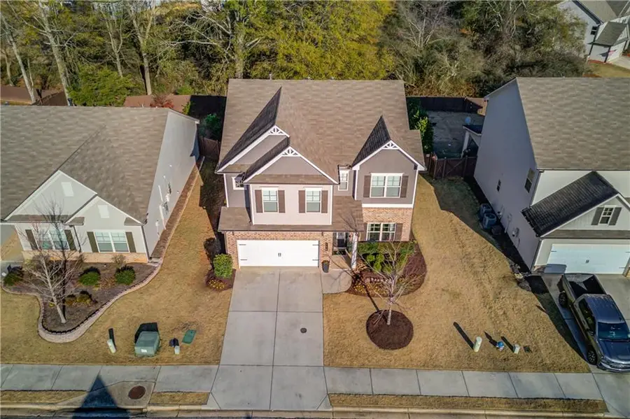 956 Brighton Park Circle, Hoschton, GA 30548 - Image #2