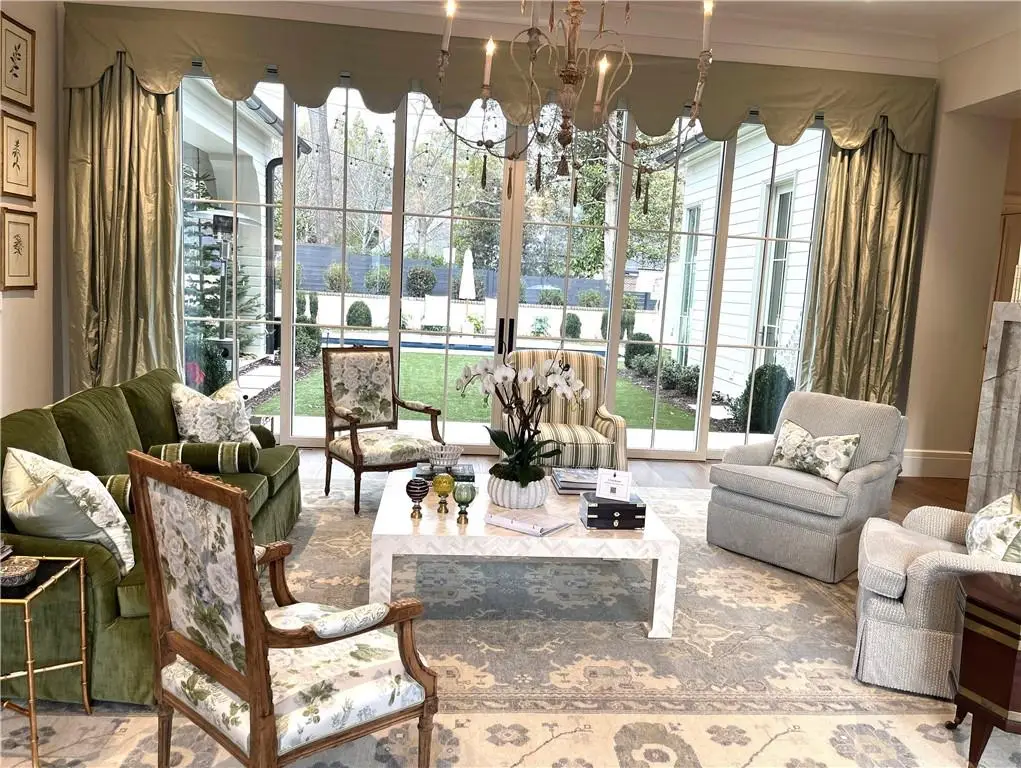 4238 W Club Lane Ne, Atlanta, GA 30319 - Image #1