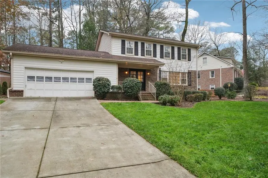2419 Kings Point Drive, Dunwoody, GA 30338 - Image #2