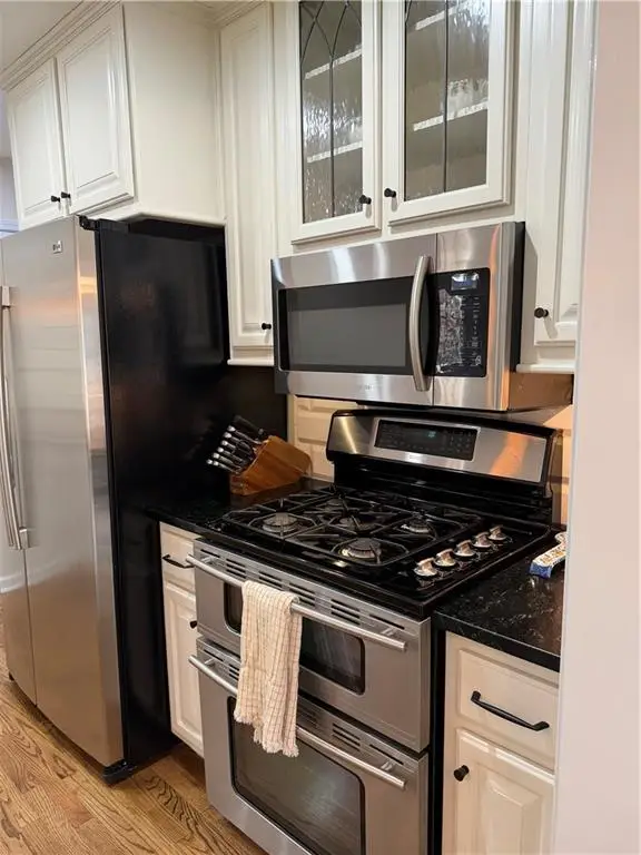 3030 Wellcrest Drive Nw, Kennesaw, GA 30152 - Image #3