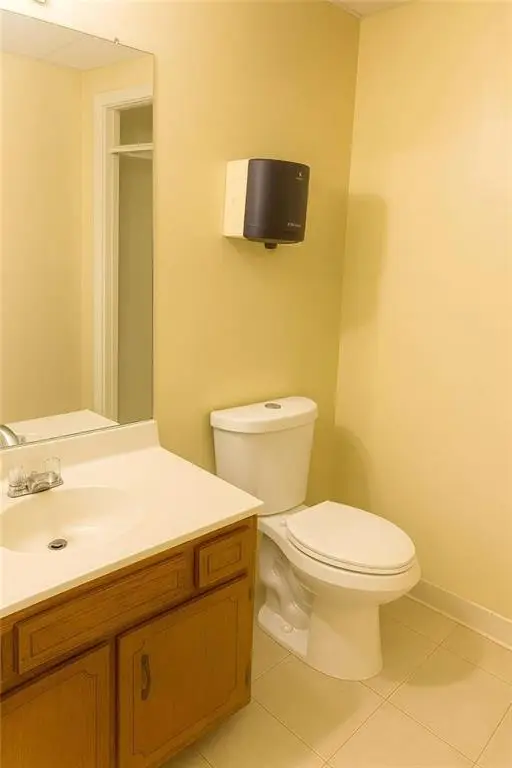 7157 Williamsburg Drive, Riverdale, GA 30274 - Image #3