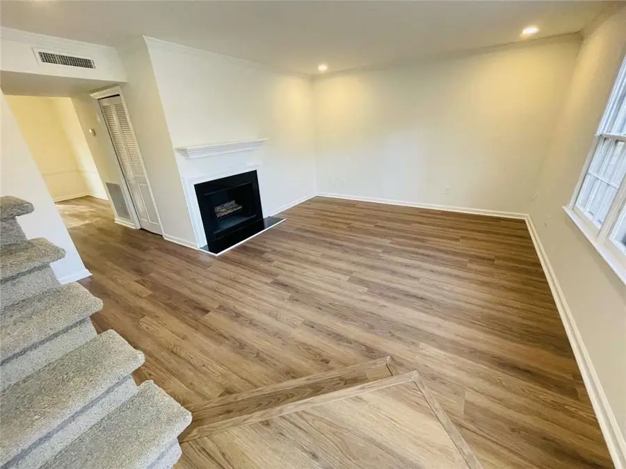 2 Chaumont Square Nw, Atlanta, GA 30327 - Image #2