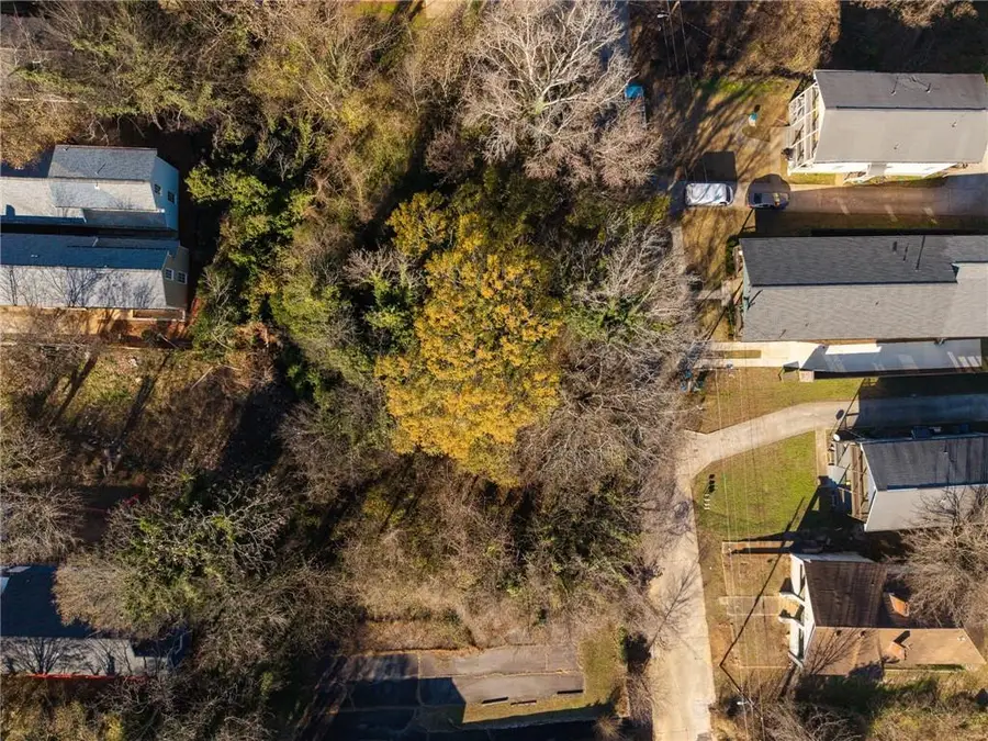 984 Dimmock Street Sw, Atlanta, GA 30310 - Image #2