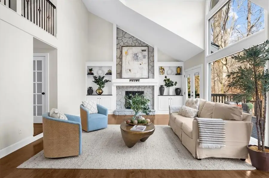 10155 Cresent Hill Lane, Roswell, GA 30076 - Image #3