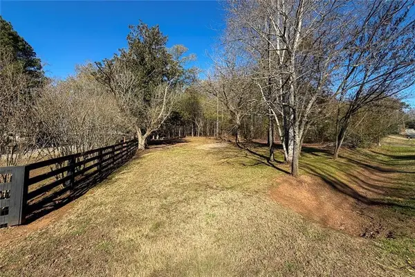 4027 N Arnold Mill Road, Woodstock, GA 30188