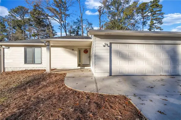 8413 Glenwoods Terrace, Riverdale, GA 30274