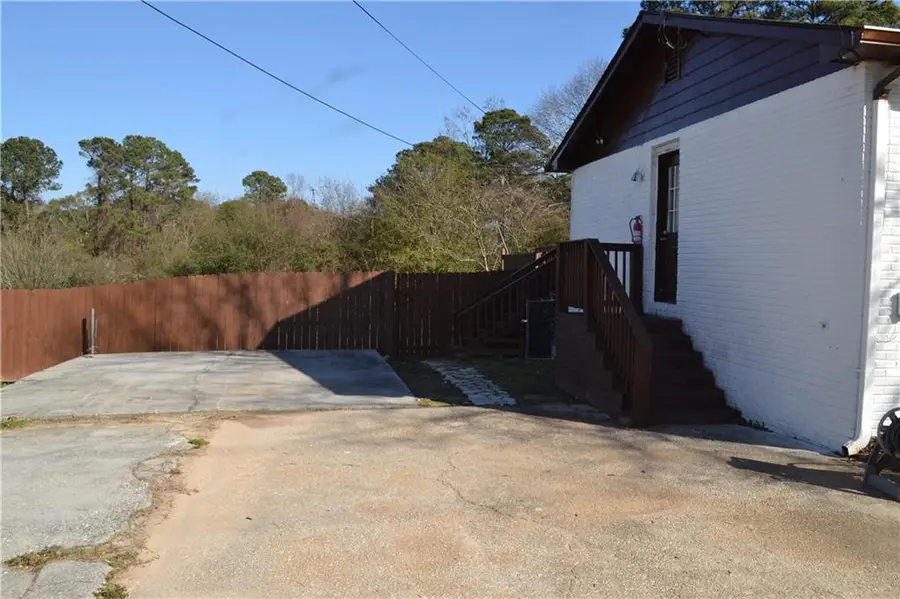 555 Lee Byrd Road, Loganville, GA 30052 - Image #3