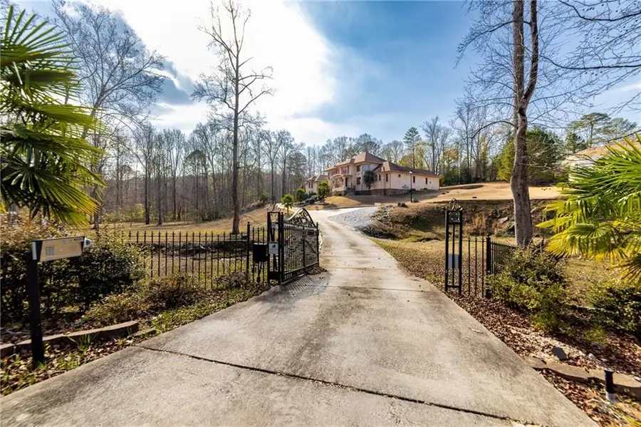 3135 Juhan Road, Stone Mountain, GA 30087 - Image #3