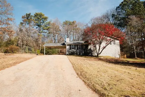 4906 S Bent Pine Court S, Douglasville, GA 30135