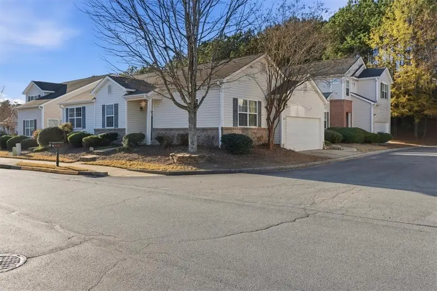 212 Hiawassee Drive, Woodstock, GA 30188 - Image #2