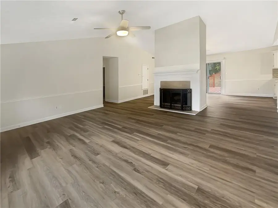 607 River Bend Circle Sw, Smyrna, GA 30082 - Image #3