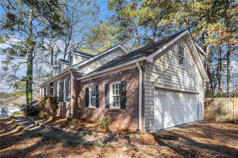 4521 S Roberts Drive, Sugar Hill, GA 30518 - Image #3