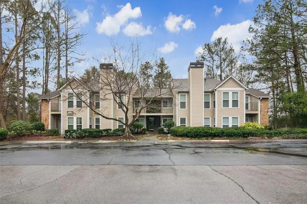 1001 Lake Pointe Circle, Roswell, GA 30075 - Image #1