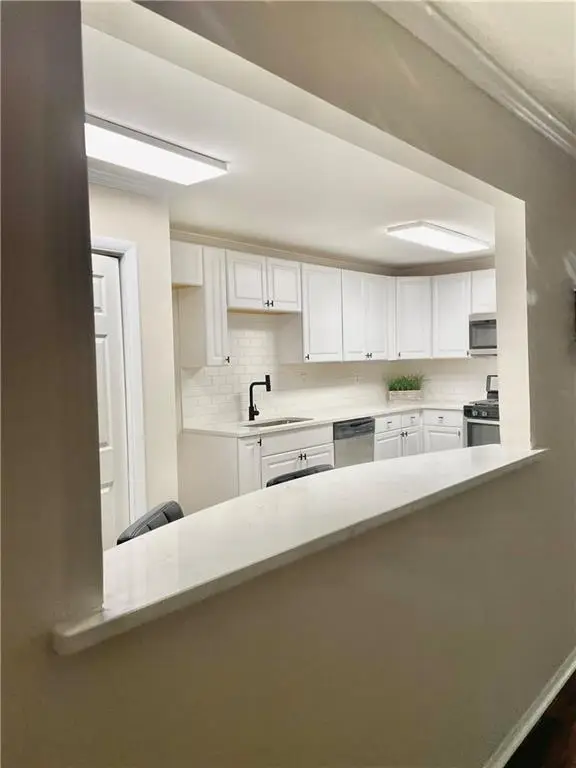 346 Carpenter Drive #12, Sandy Springs, GA 30328 - Image #3