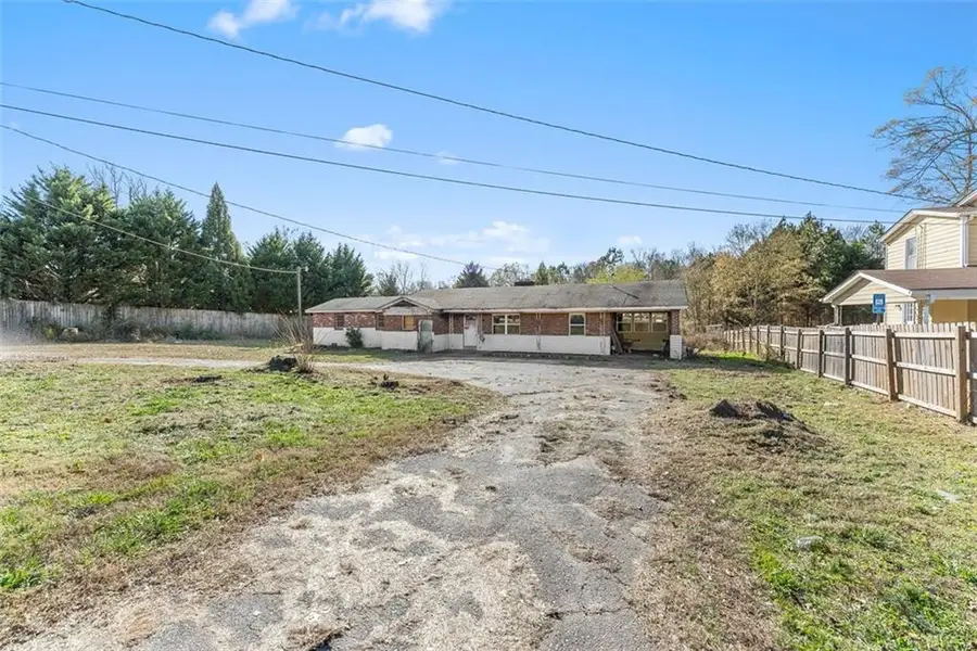 2116 Memorial Park Drive, Gainesville, GA 30504 - Image #2