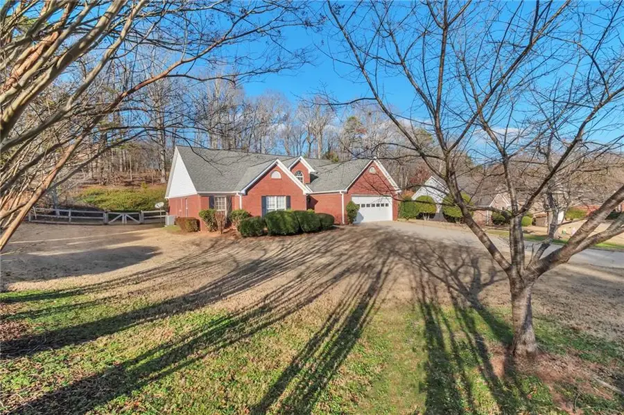 6895 Valley Forest Drive, Cumming, GA 30041 - Image #2