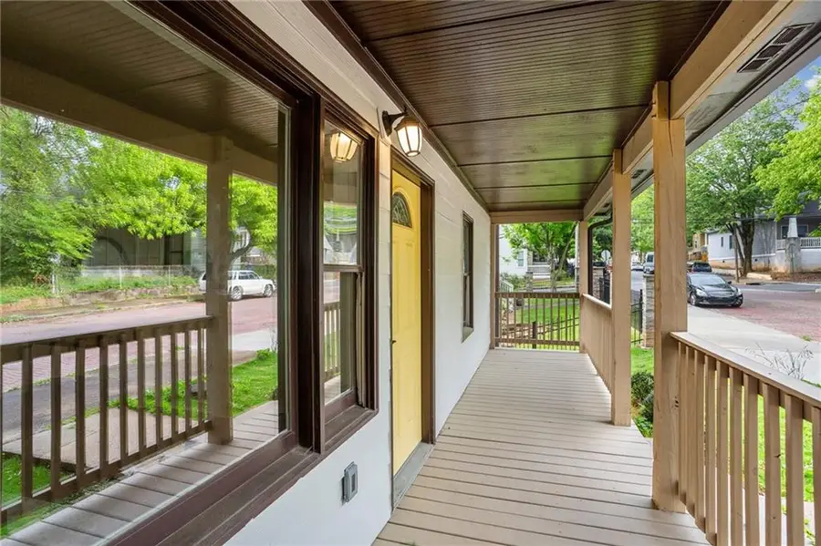 698 Garibaldi Street Sw, Atlanta, GA 30310 - Image #3