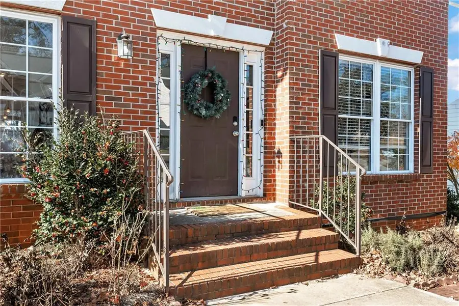 1115 Lake Lucerne Road Sw, Lilburn, GA 30047 - Image #3