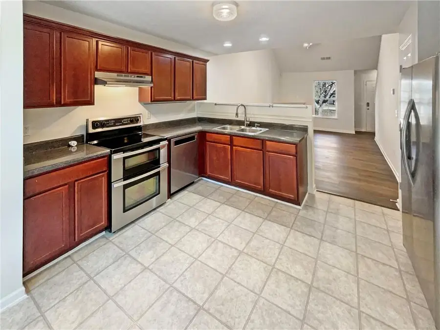 517 Jaclyn Circle, McDonough, GA 30253 - Image #2