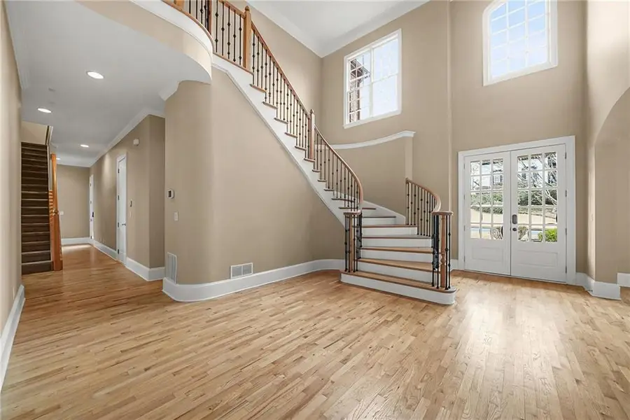 225 Lake Summit View, Atlanta, GA 30342 - Image #3