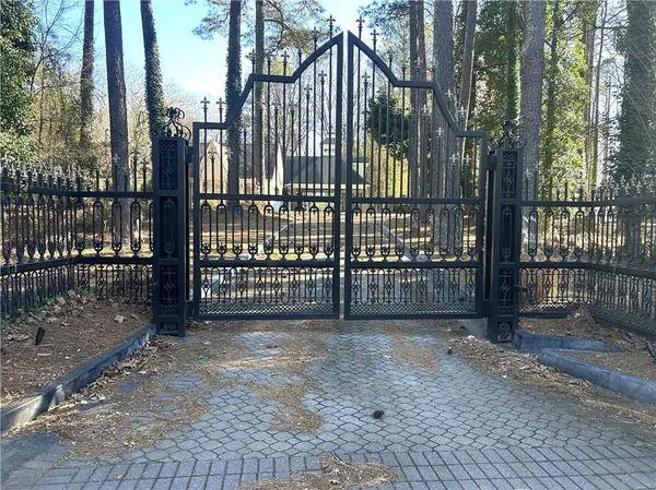 13039 Freemanville Road, Alpharetta, GA 30004