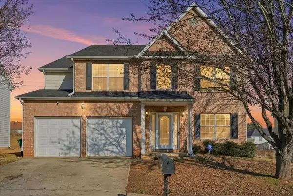 5678 Washakie Point, Ellenwood, GA 30294