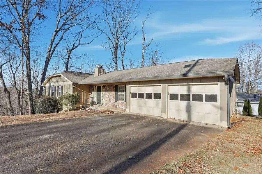 2224 Colonial Drive, Gainesville, GA 30501 - Image #2