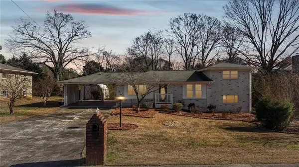 3284 Bernard Drive, Marietta, GA 30066