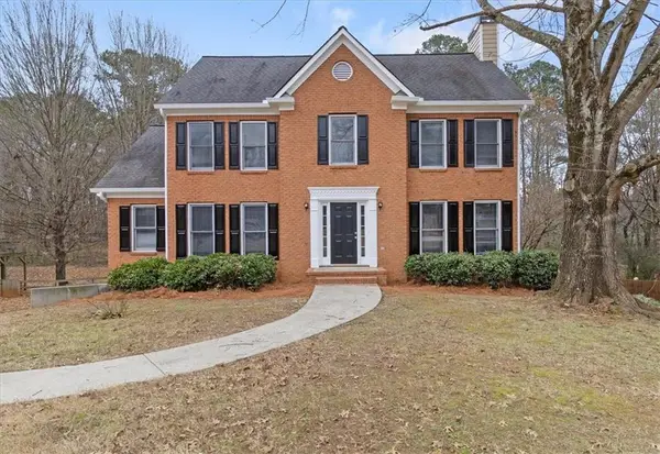 2096 Glenellen Drive Nw, Kennesaw, GA 30152