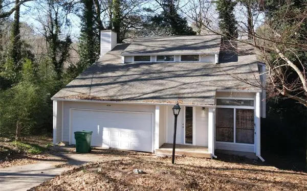 429 Rue De Chateau, Stone Mountain, GA 30083