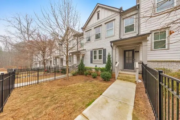 337 Vista Lane, Woodstock, GA 30189