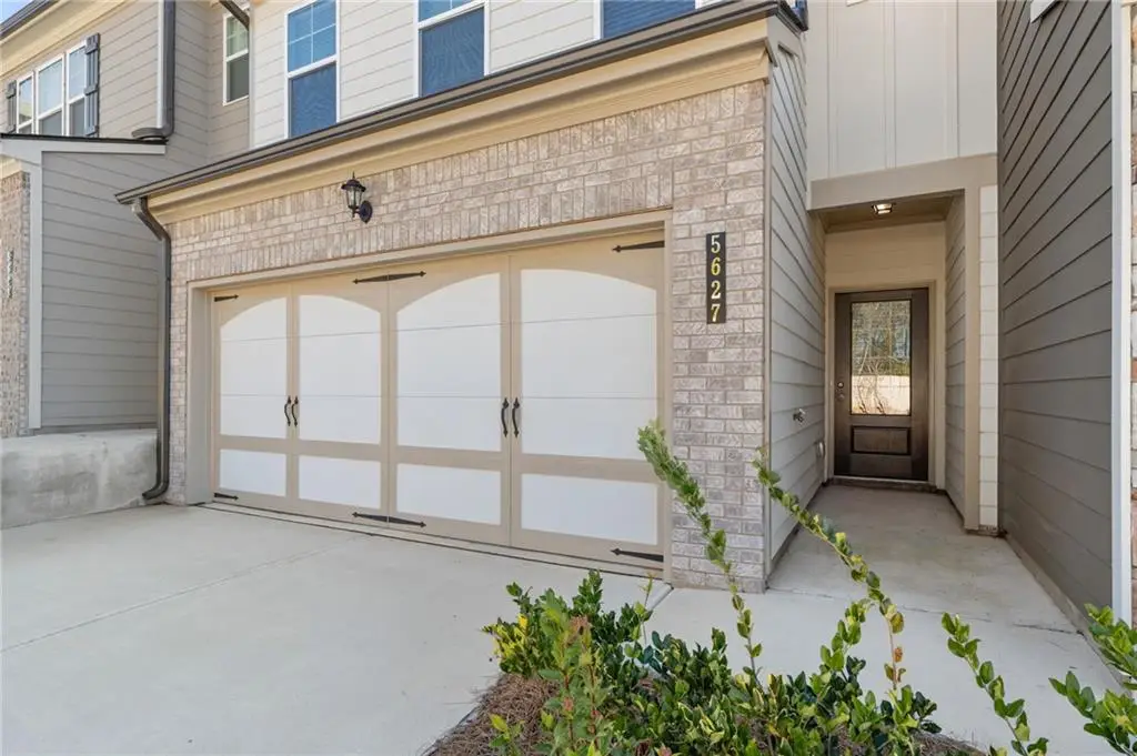5627 Chickory Drive, Flowery Branch, GA 30542 - #1