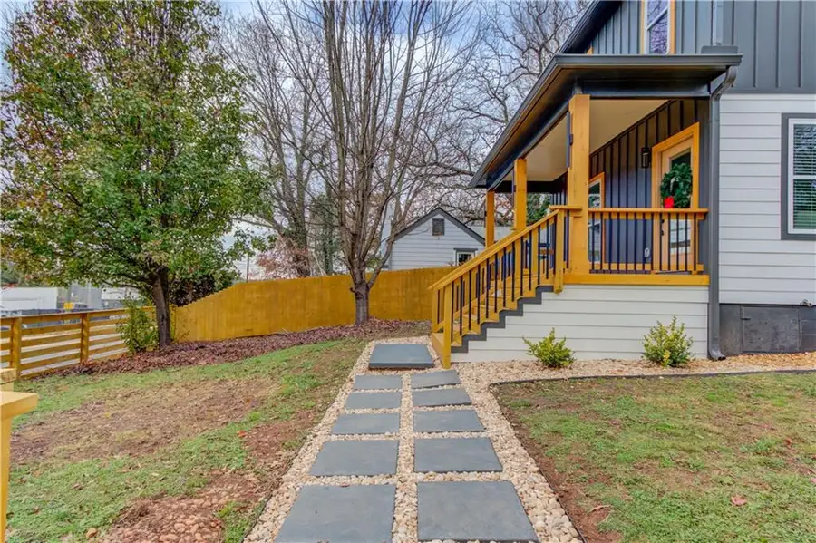 1902 Memorial Drive Se, Atlanta, GA 30317 - Image #3