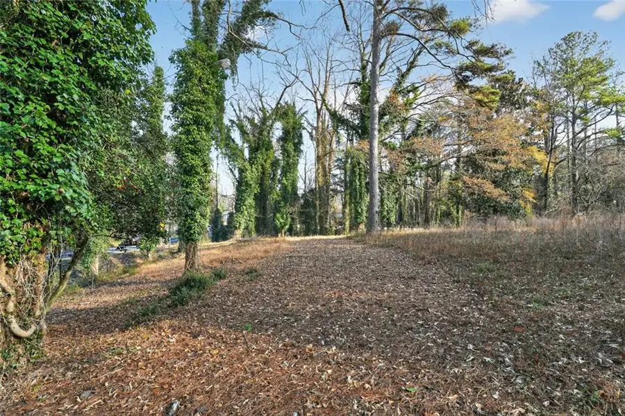 3494 Boulder Park Drive Sw, Atlanta, GA 30331 - #2