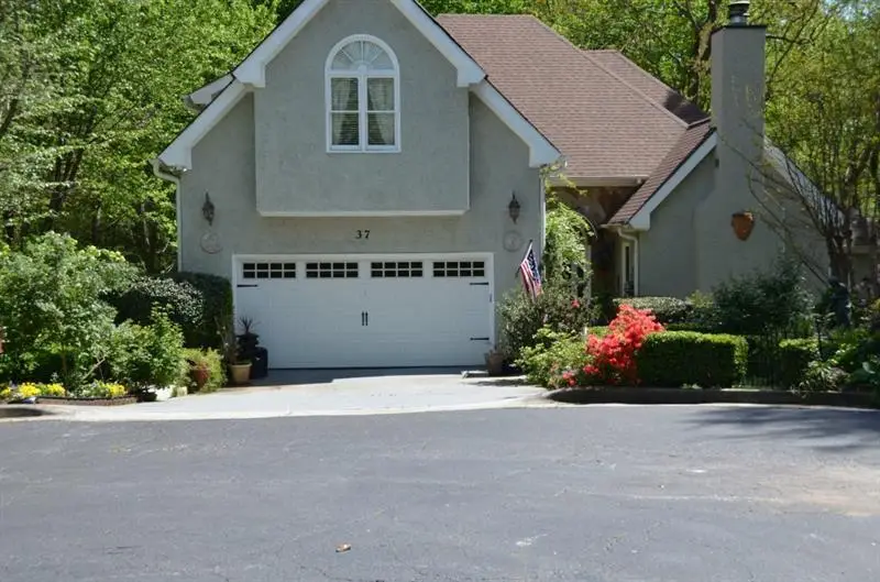 37 Plantation Drive Ne, Atlanta, GA 30324 - Image #1