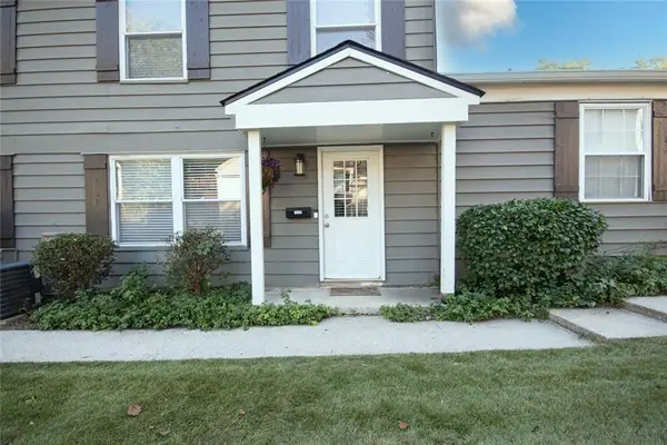 1348 Surrey Lane Sw, Marietta, GA 30008