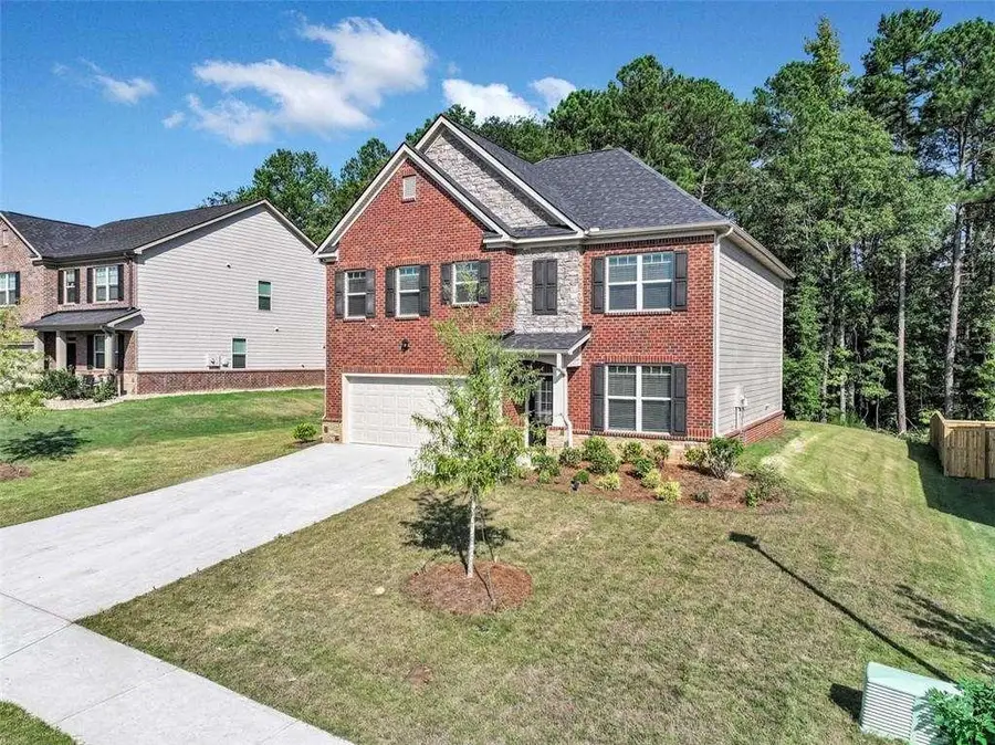 609 Blue Juniper Circle, Loganville, GA 30052 - Image #2