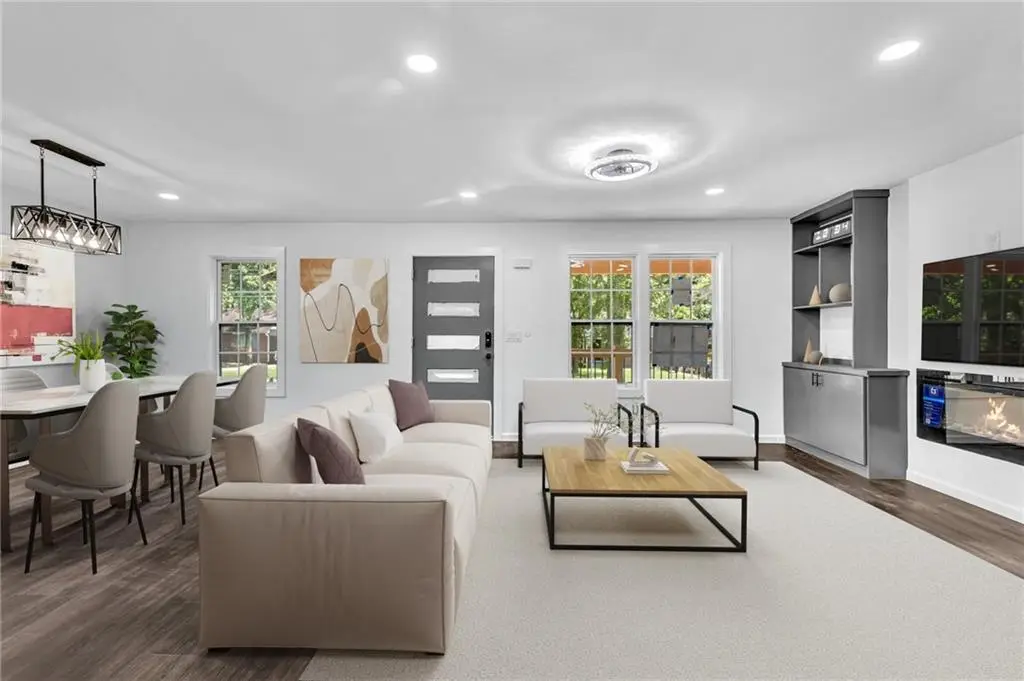 388 Sargent Drive Se, Atlanta, GA 30315 - Image #1