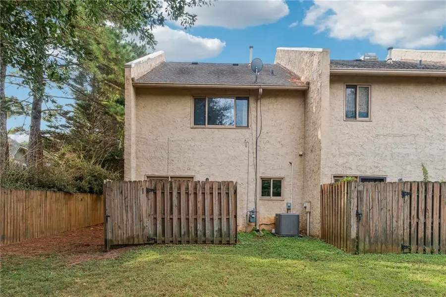 707 Roswell Landings Drive, Roswell, GA 30075 - Image #2