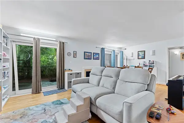 5400 Roswell Road #APT L6, Sandy Springs, GA 30342