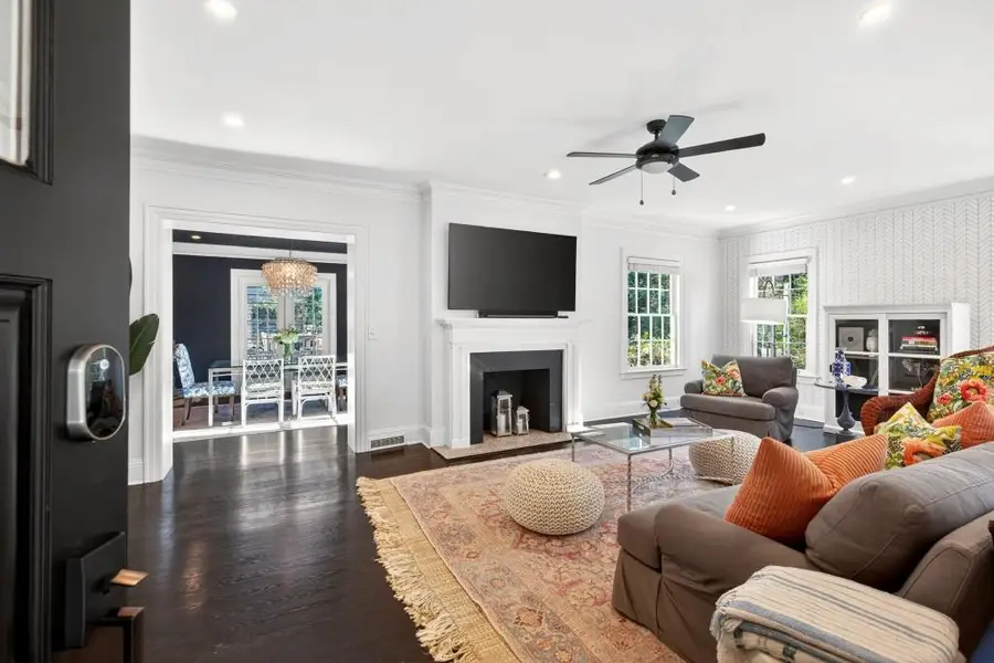 3953 Ivy Road Ne, Atlanta, GA 30342 - Image #3