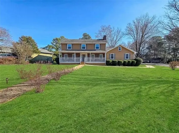 3944 Thornhill Drive Sw, Lilburn, GA 30047