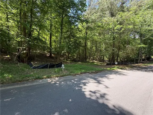 2761 Gardenwood Court Sw, Lilburn, GA 30047